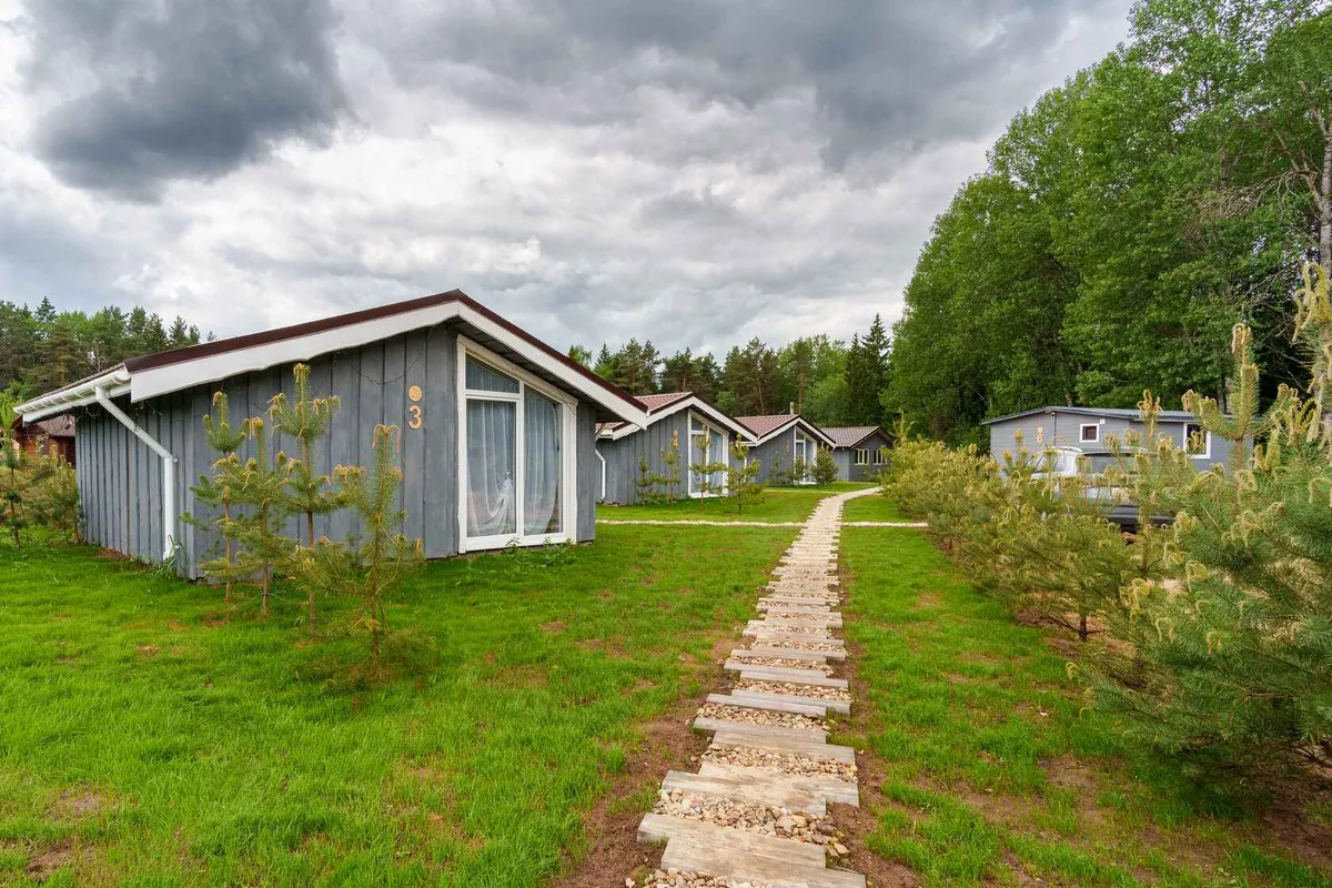 Дом с видом на озеро