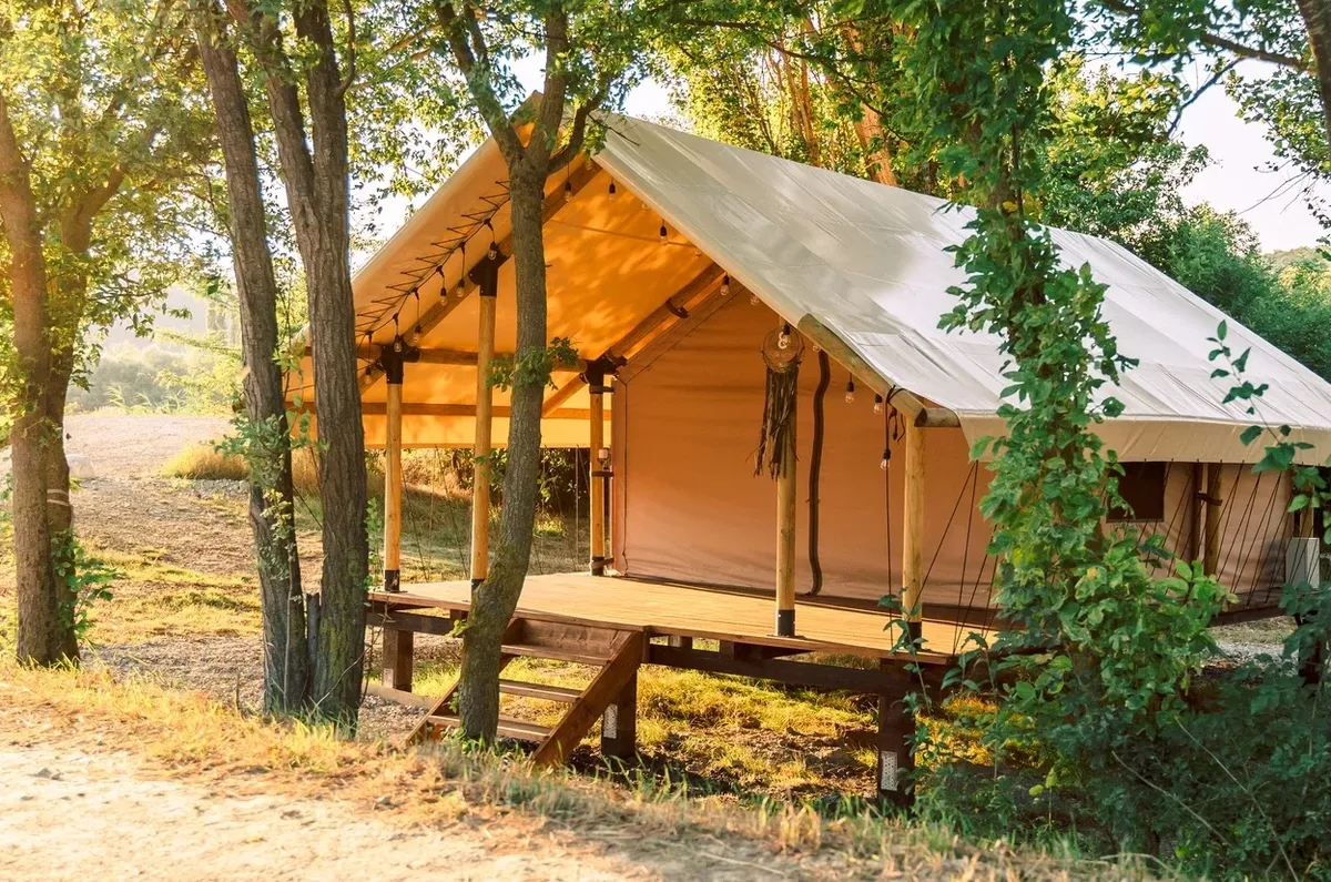 Абрау глэмпинг