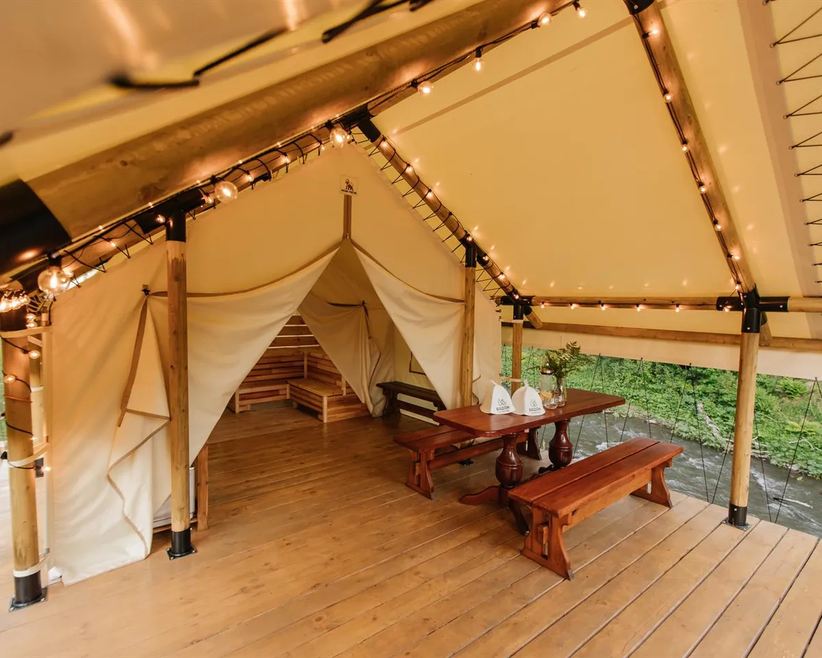 Бадан Глэмпинг