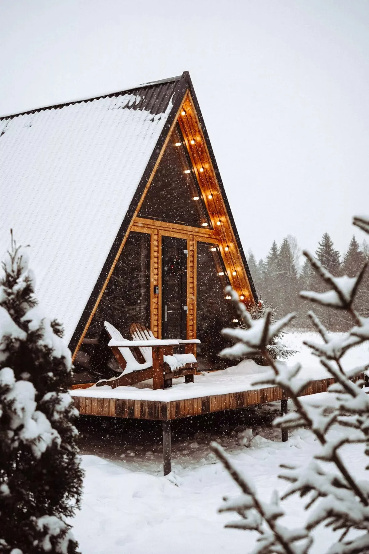 Желтый A-Frame