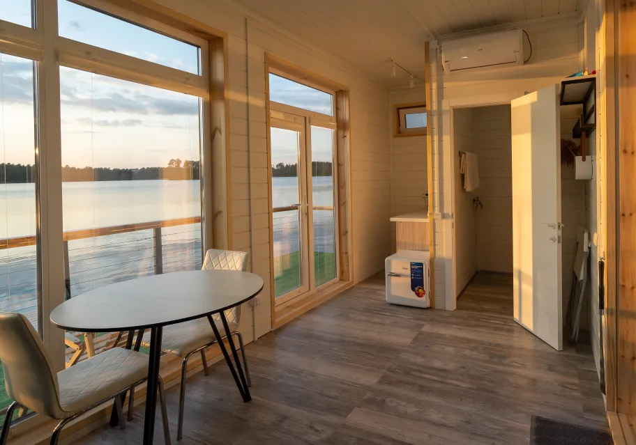 Дом на воде. Озеро Таир фото 2