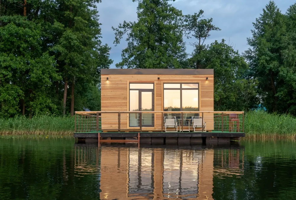 Дом на воде. Озеро Таир фото 4