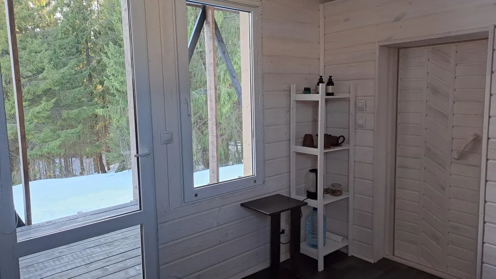 Дом среди деревьев фото 3