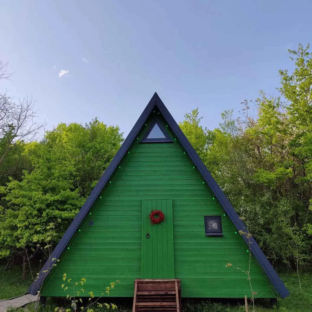 Зеленый а-фрейм