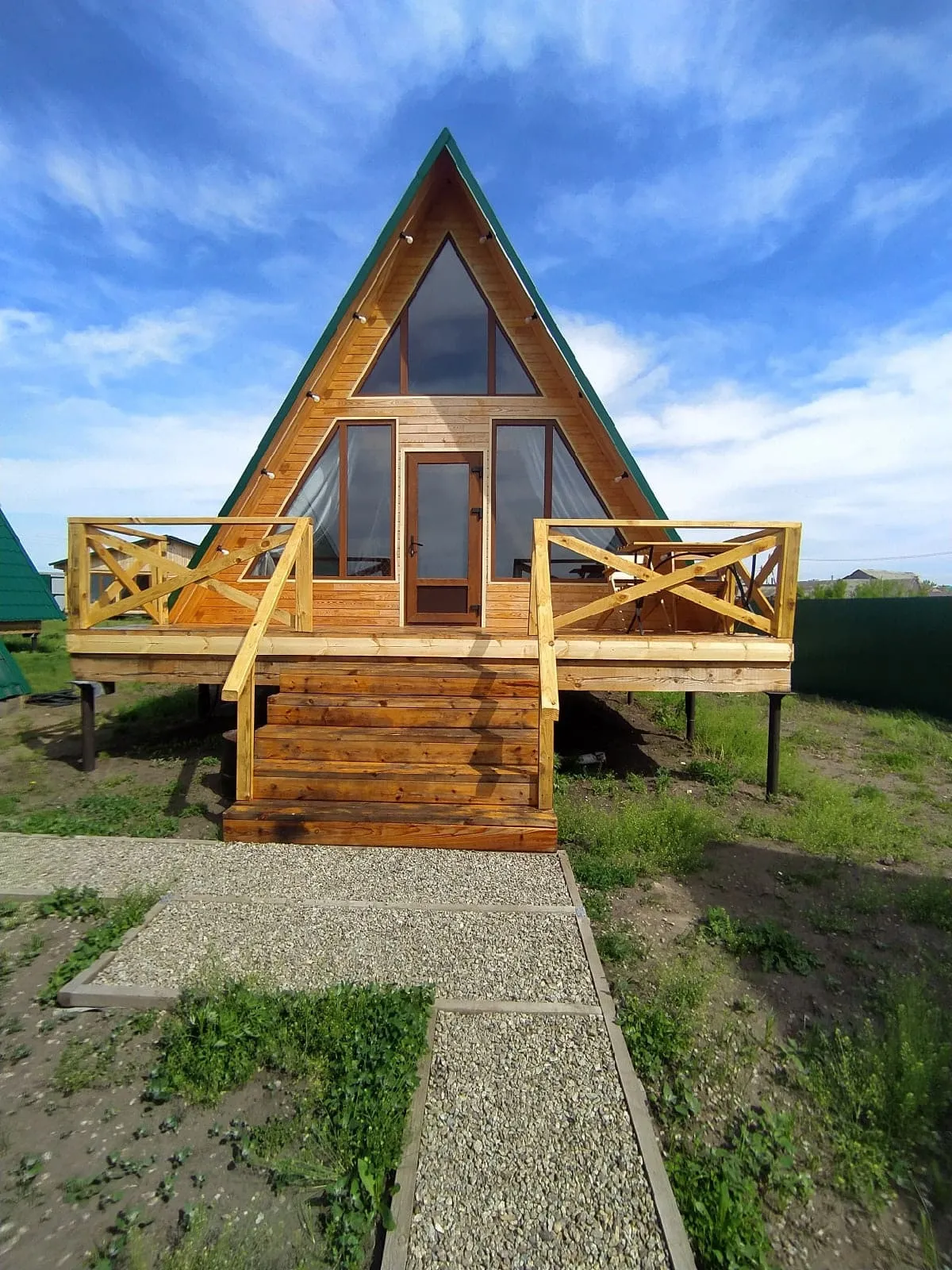 A-Frame дома на берегу озера Медвежье