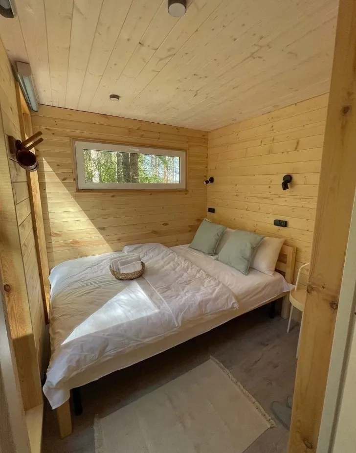 Глэмпинг в Свердловской области Дверь в лес фото 3