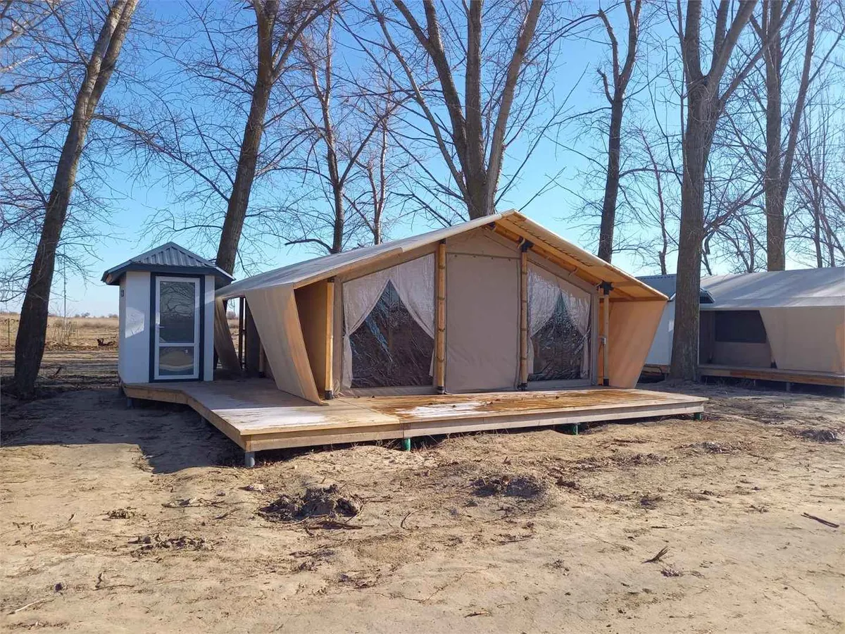 Берег для 6 друзей