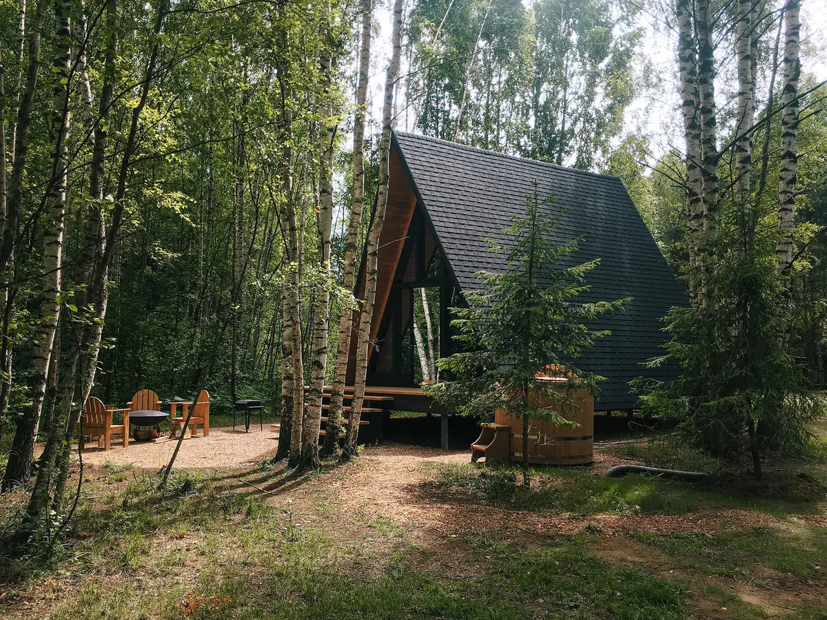 Под кронами