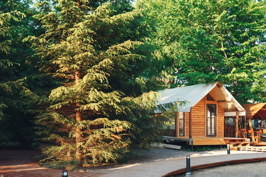 Шалаш-Глэмпинг с бассейном и рестораном на территории. фото 3