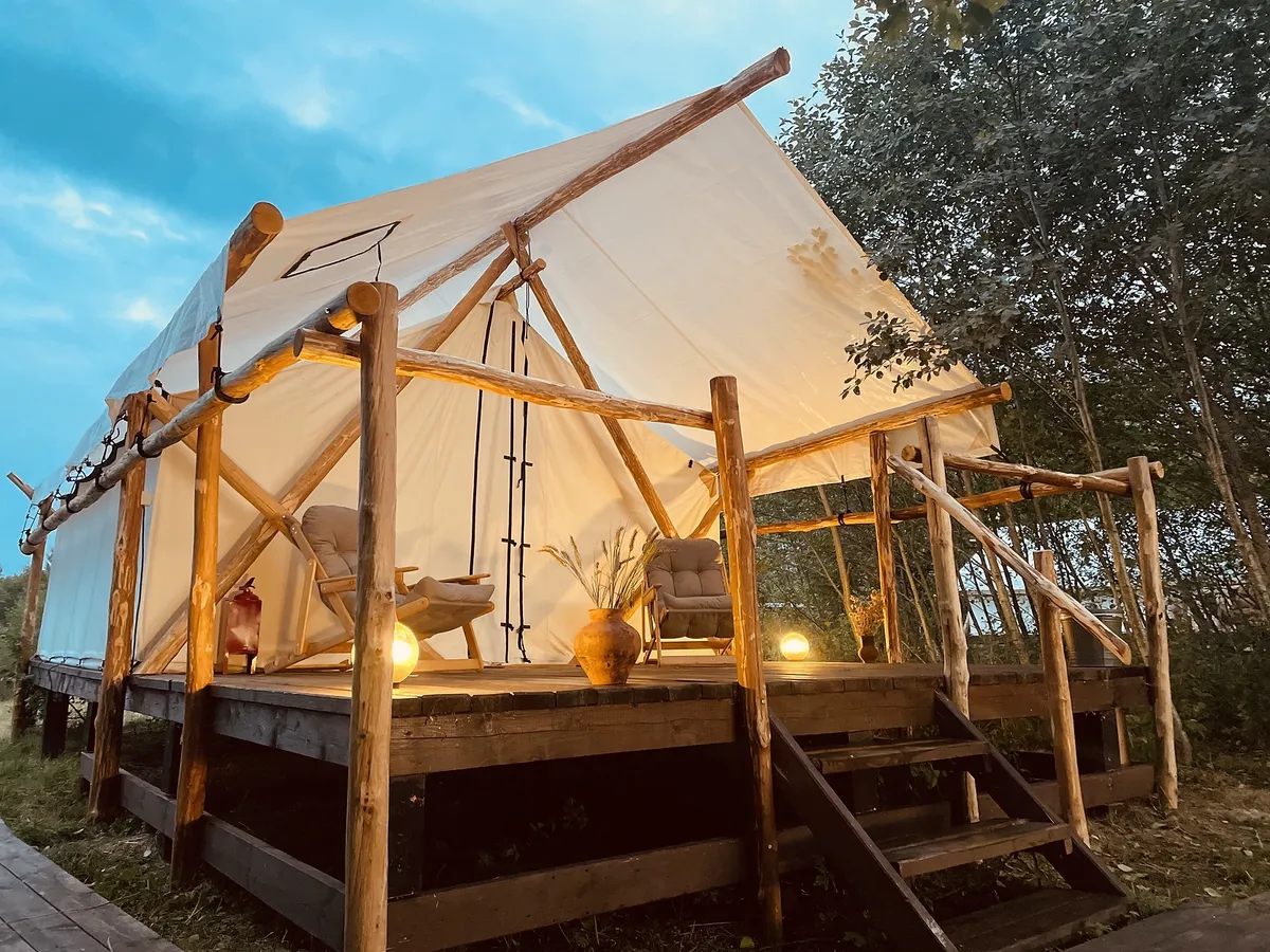 Старый Сиг Глэмпинг