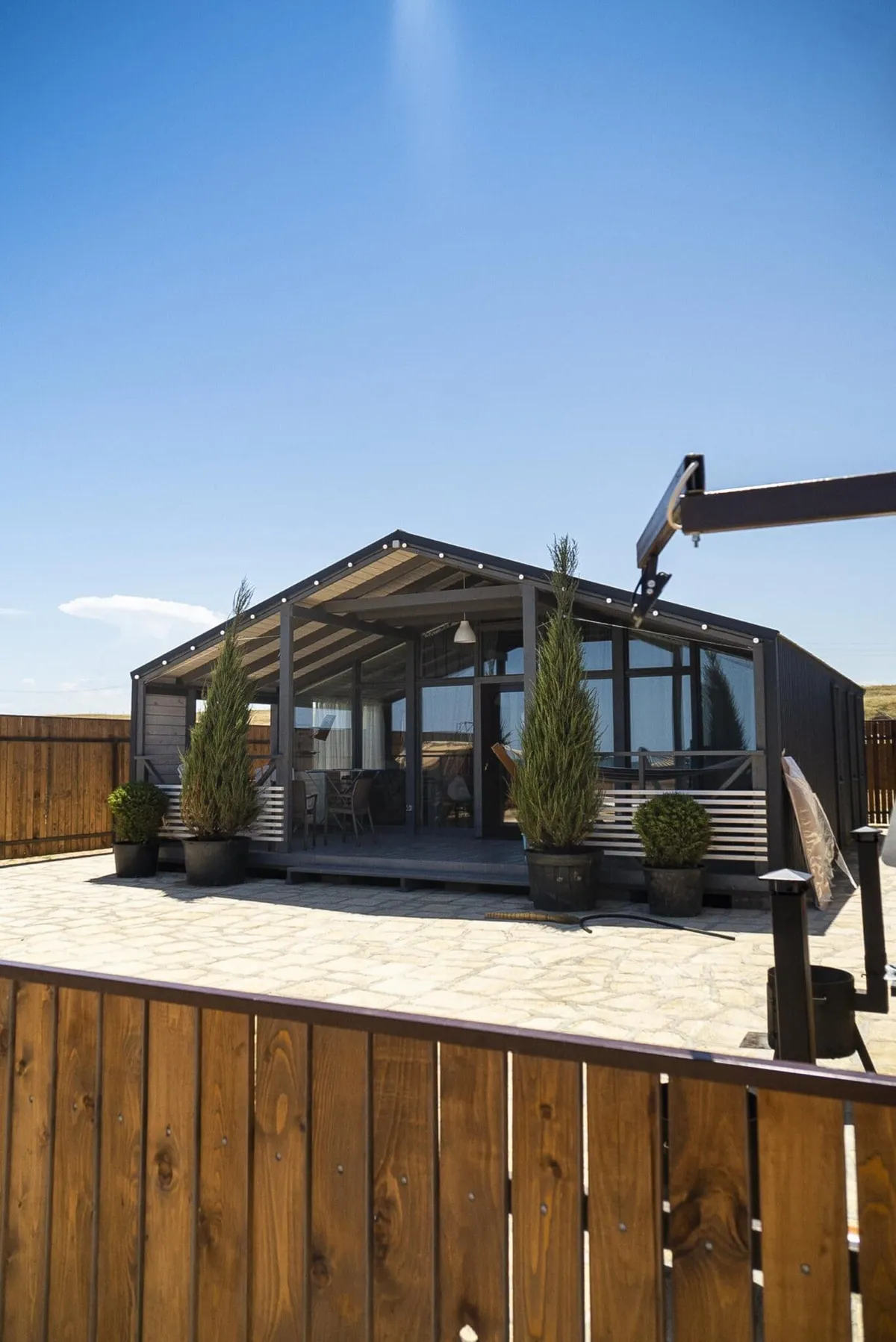 Средний дом