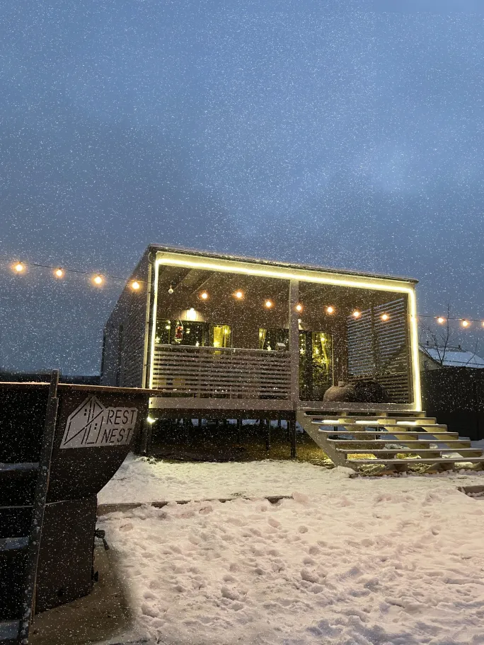 Уютный дом с панорамным видом на лес фото 2