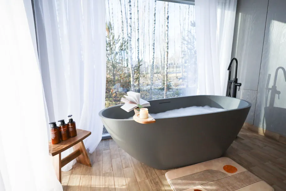 Зеркальный